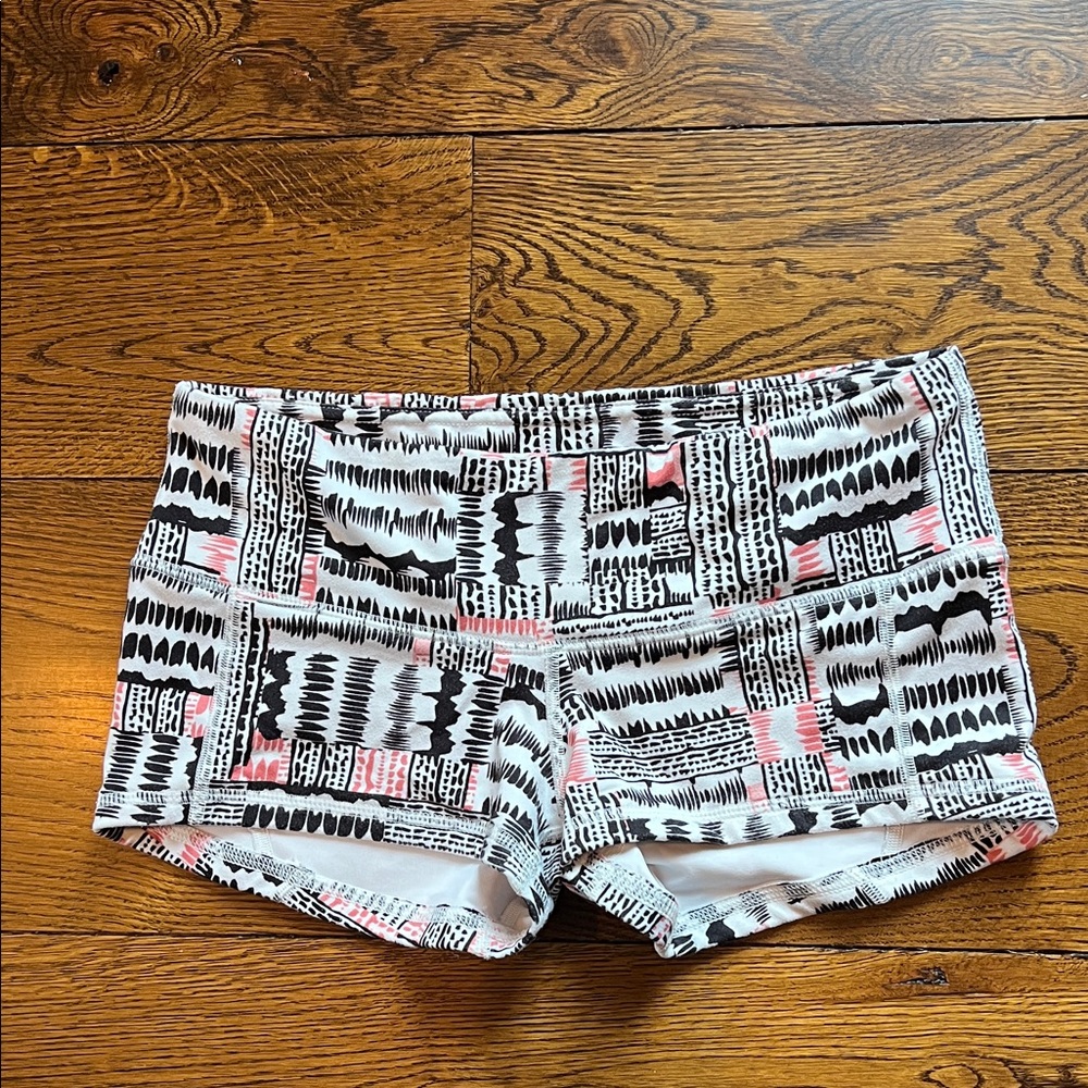 Fleo Black and Pink Geometric Athletic Shorts